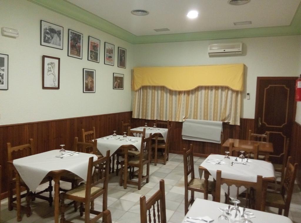 Hostal Don Pepe La Albuera Exterior photo